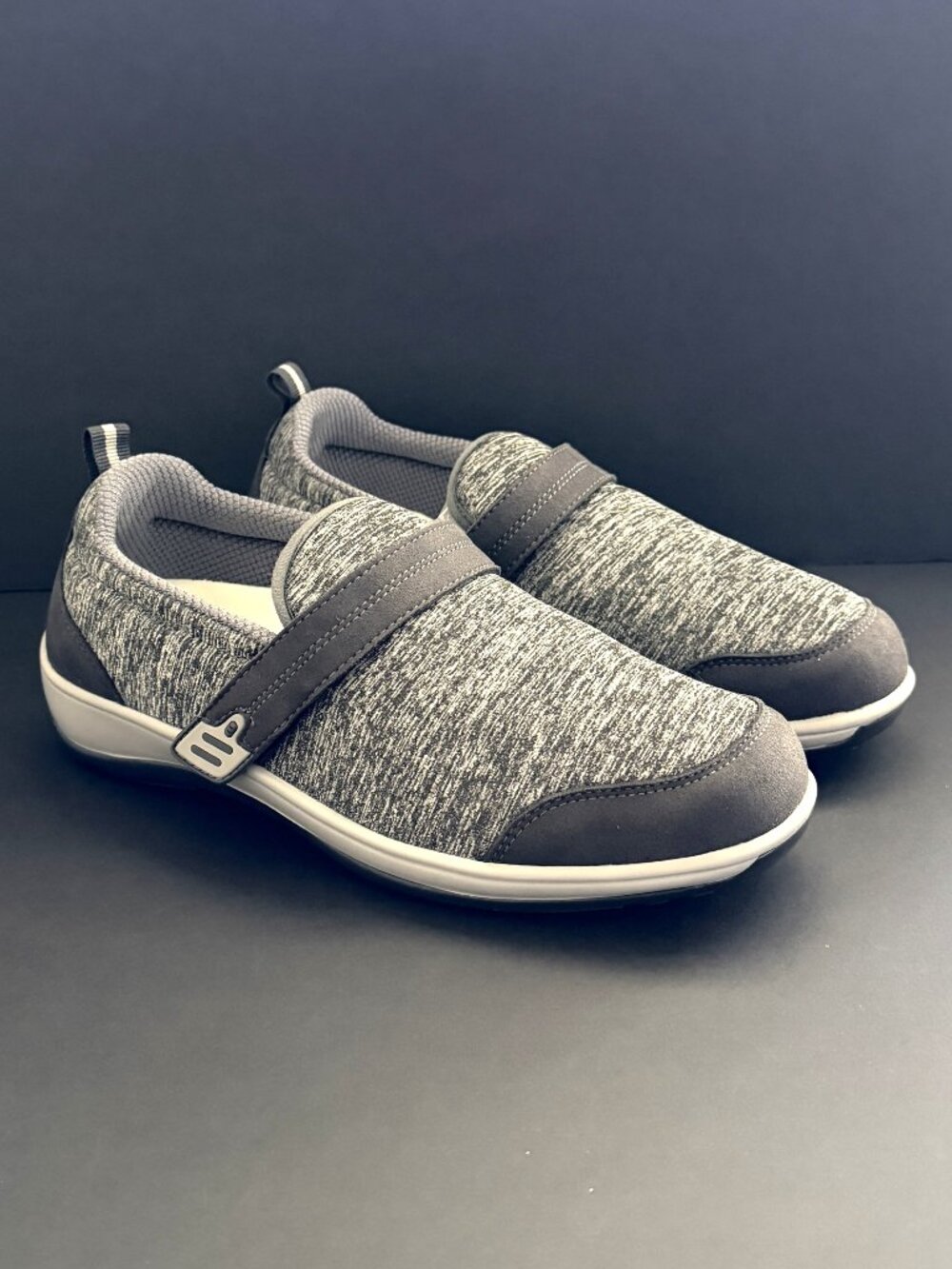 Orthofeet Amalya Women's Slip-On Sneakers 9.5 Gray/Black Lightweight Comfort